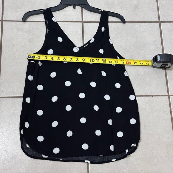 Old navy Women black Polka Dot top size small - Picture 5 of 6